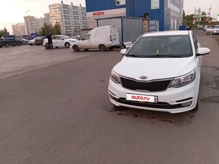 2016 Kia Rio III Рестайлинг, белый, 990000 рублей, вид 1