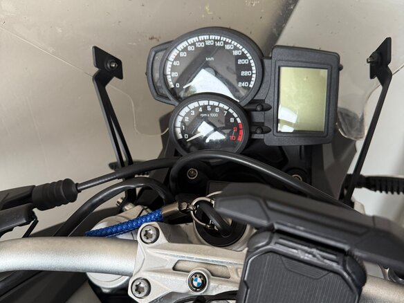 2015 BMW F 800 R, белый, 700000 рублей - вид 2