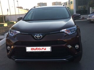 2017 Toyota RAV4 IV (XA40) Рестайлинг, коричневый, 2850000 рублей, вид 2