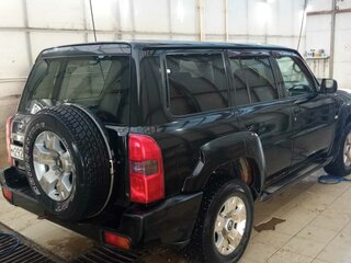 2006 Nissan Patrol V (Y61) Рестайлинг, чёрный, 1500000 рублей, вид 4