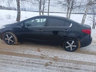 2014 Kia Cerato III, чёрный, 1499000 рублей, вид 3