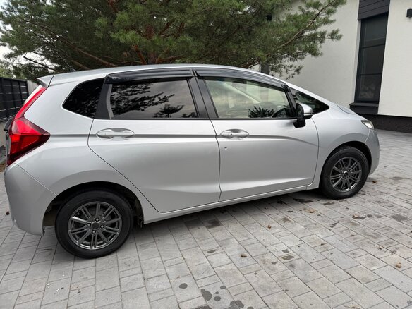2014 Honda Fit III, серебристый, 850000 рублей - вид 4