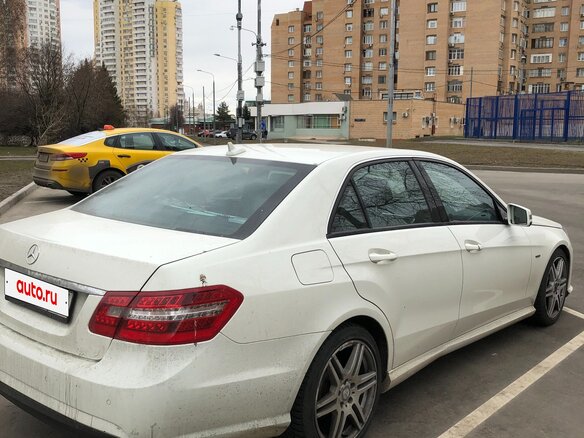 2010 Mercedes-Benz E-Класс 200 5G-Tronic IV (W212, S212, C207), белый, 1290000 рублей - вид 1