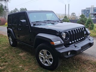 2022 Jeep Wrangler IV (JL), чёрный, 3360247 рублей, вид 3