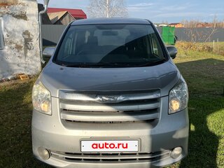 2009 Toyota Noah II (R70), серый, 1090000 рублей, вид 2