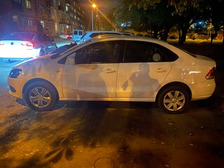 2013 Volkswagen Polo V, жёлтый, 490000 рублей, вид 3