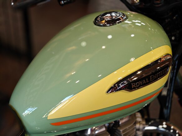 2026 Royal Enfield Meteor, зелёный, 528000 рублей - вид 2