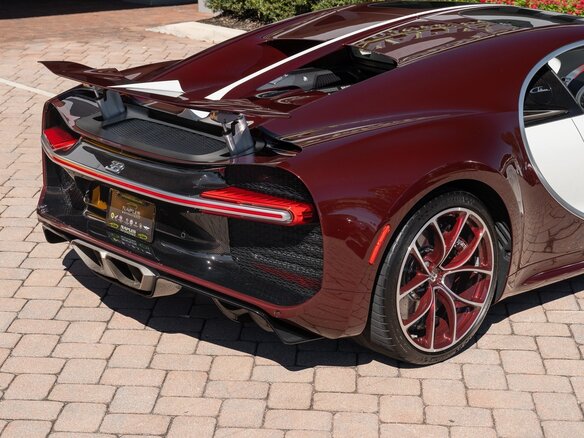 2021 Bugatti Chiron, белый - вид 4