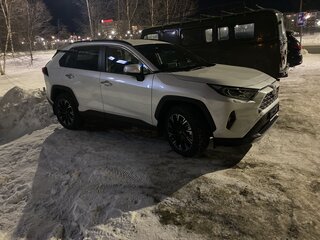 2022 Toyota RAV4 V (XA50), белый, 3699000 рублей, вид 1