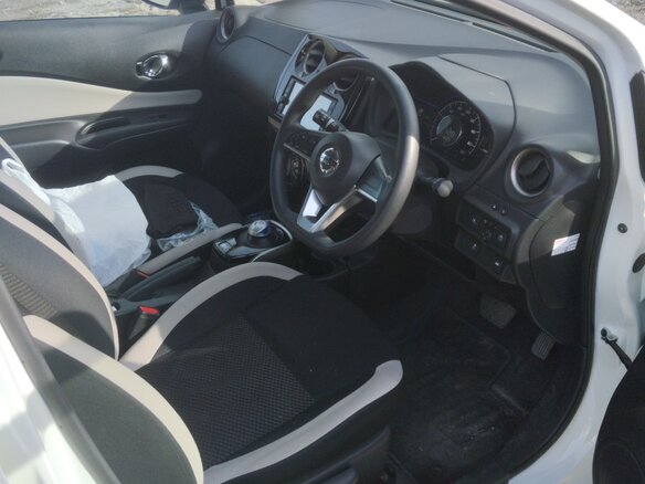 2019 Nissan Note e-Power II Рестайлинг, белый, 1375000 рублей - вид 4