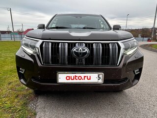 2017 Toyota Land Cruiser Prado 150 Series Рестайлинг 2, коричневый, 4250000 рублей, вид 3