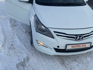 2016 Hyundai Solaris I Рестайлинг, белый, 700000 рублей, вид 2