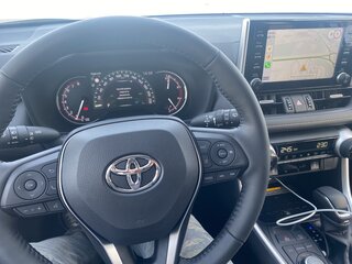 2022 Toyota RAV4 V (XA50), белый, 3699000 рублей, вид 3
