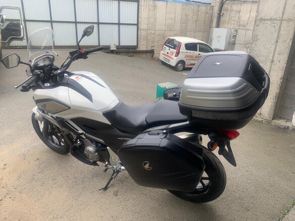 2013 Honda NC 700X, белый, 600000 рублей - вид 1