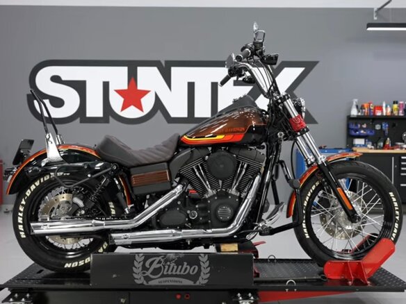 2006 Harley-Davidson Street Bob, коричневый, 700000 рублей - вид 3