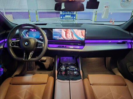 2025 BMW 5 серии Long 530Li xDrive VIII (G60/G61/G68), серый, 8974000 рублей, вид 2