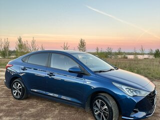 2022 Hyundai Solaris II Рестайлинг, синий, 1399999 рублей, вид 4