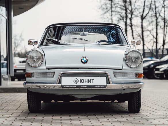 1965 BMW 700, голубой - вид 2