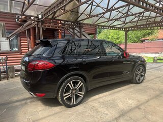 2013 Porsche Cayenne S II (958), чёрный, 2500000 рублей, вид 2