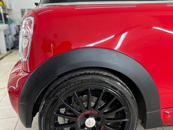 2012 Mini Hatch Cooper S II (R56) Рестайлинг, красный, 1300000 рублей - вид 9