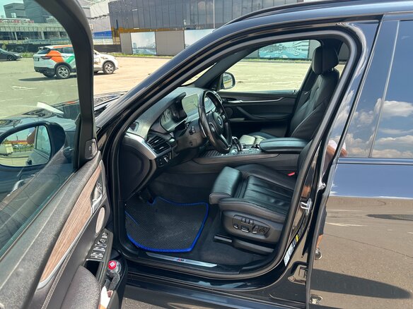 2018 BMW X5 40e III (F15), чёрный, 3900000 рублей - вид 6
