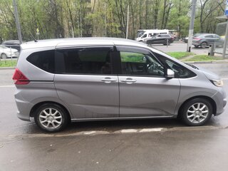 2018 Honda Freed+ II, серый, 1500000 рублей, вид 3