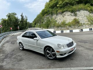 2004 Mercedes-Benz C-Класс 230 II (W203) Рестайлинг, белый, 950000 рублей, вид 1