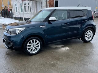 2017 Kia Soul II Рестайлинг, синий, 1650000 рублей, вид 5