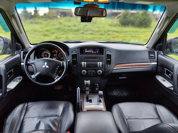 2008 Mitsubishi Pajero IV, чёрный, 1650000 рублей - вид 9
