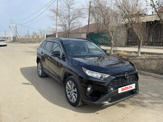 2019 Toyota RAV4 V (XA50), чёрный, 2400000 рублей, вид 3