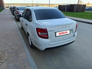 2020 Lada (ВАЗ) Granta I Рестайлинг, белый, 450000 рублей, вид 3