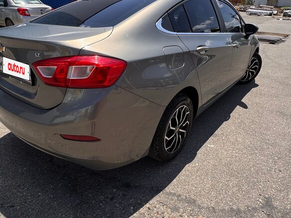 2016 Chevrolet Cruze II, серый, 1300000 рублей - вид 7