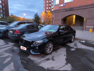 2019 Mercedes-Benz E-Класс 200 d V (W213, S213, C238), чёрный, 2100000 рублей, вид 2