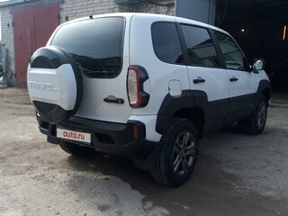 2023 Lada (ВАЗ) Niva Travel I, белый, 1357899 рублей, вид 3