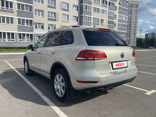 2012 Volkswagen Touareg II, серебристый, 2150000 рублей, вид 3