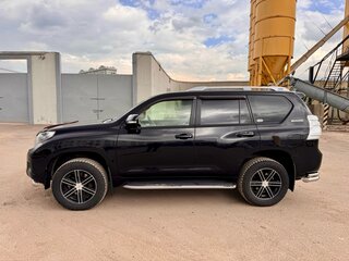 2011 Toyota Land Cruiser Prado 150 Series, чёрный, 3200000 рублей, вид 5