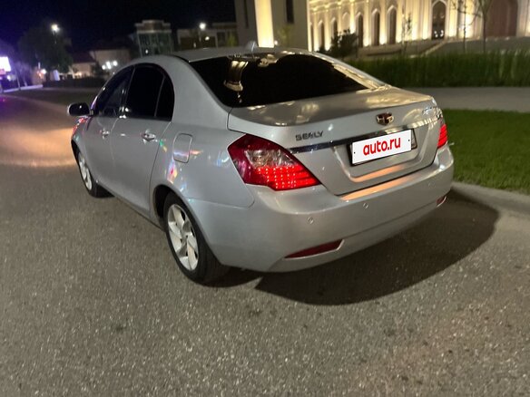 2013 Geely Emgrand EC7, серебристый, 650000 рублей - вид 4