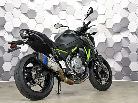 2019 Kawasaki Z 650, чёрный, 695000 рублей - вид 6