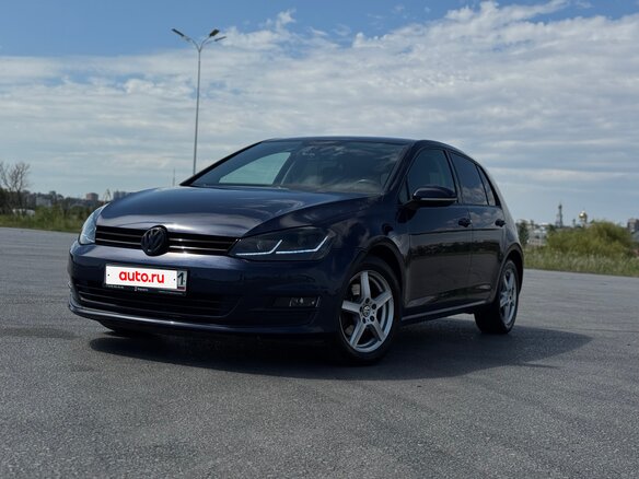 2013 Volkswagen Golf VII, синий, 1090000 рублей - вид 18