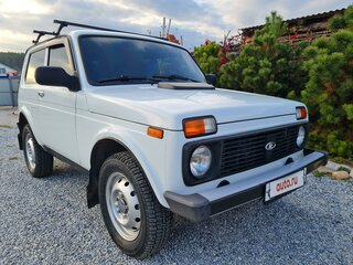 2014 Lada (ВАЗ) 2121 (4x4) I Рестайлинг, белый, 800000 рублей, вид 1