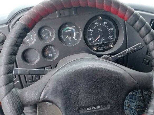 1993 DAF 95XF, оранжевый, 1200000 рублей - вид 2