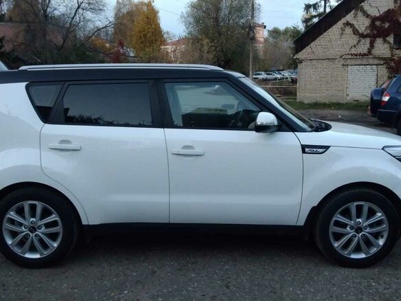 2017 Kia Soul II Рестайлинг, белый, 1442000 рублей - вид 4