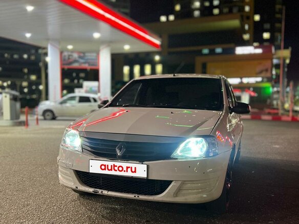 2014 Renault Logan I Рестайлинг, белый, 325000 рублей - вид 1