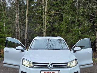 2013 Volkswagen Touareg II, белый, 2450000 рублей, вид 2