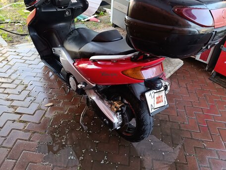 2002 Yamaha TMAX, красный, 250000 рублей, вид 3