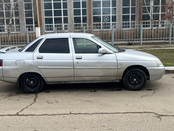 2003 Lada (ВАЗ) 2110, серебристый, 160000 рублей - вид 1