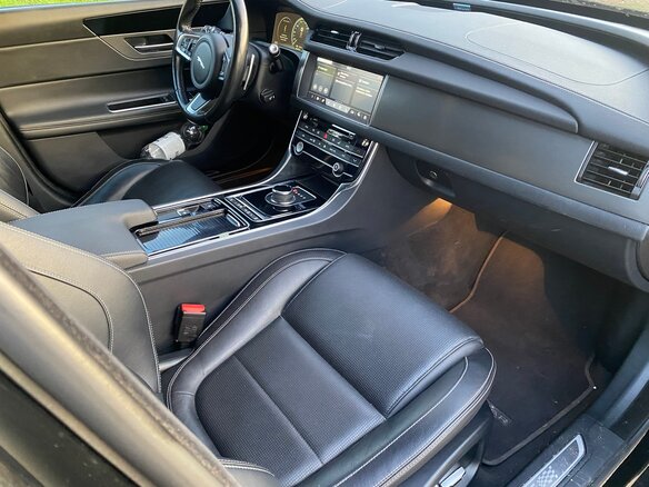 2019 Jaguar XF II, чёрный - вид 8