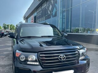2014 Toyota Land Cruiser 200 Series Рестайлинг 1, чёрный, 5500000 рублей, вид 3