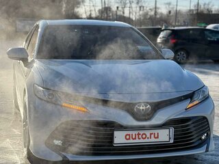 2020 Toyota Camry VIII (XV70) Рестайлинг, белый, 2900000 рублей, вид 2