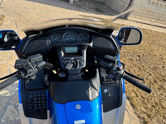 2011 Honda GL 1800 Gold Wing, синий, 1700000 рублей - вид 2